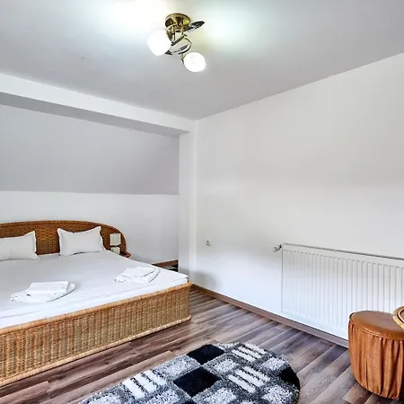 Vendégház De Inchiriat 3*